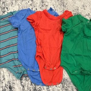 Gap One Piece Set
